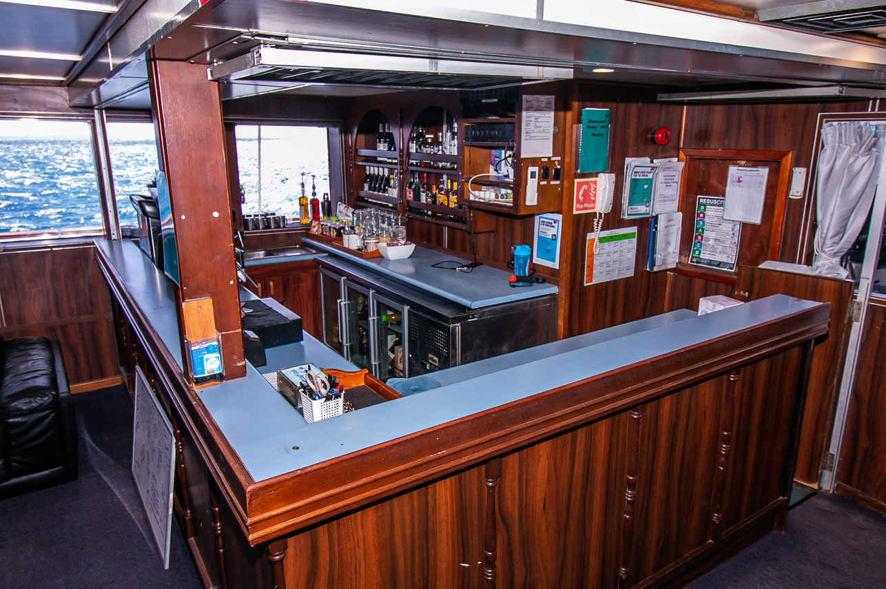 Bar  - Reef Encounter