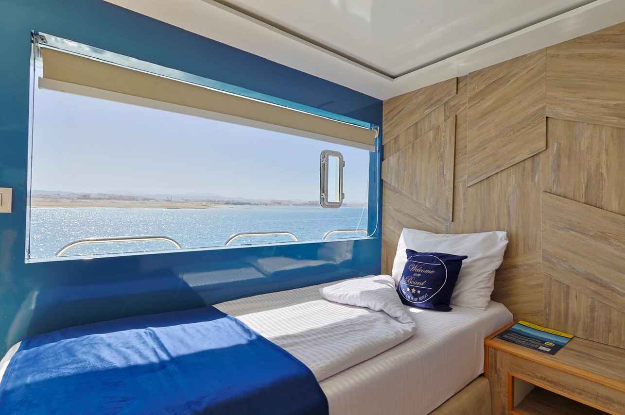 Upper Deck Cabin - MY Destiny