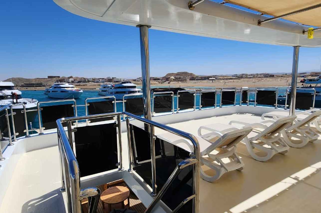 Sun Deck - MY Destiny