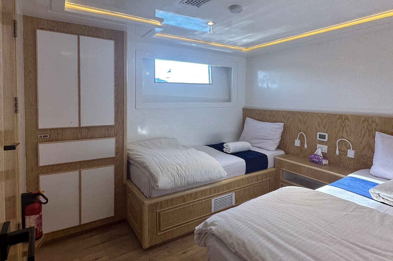 下部のデッキ客室 - MY Destiny