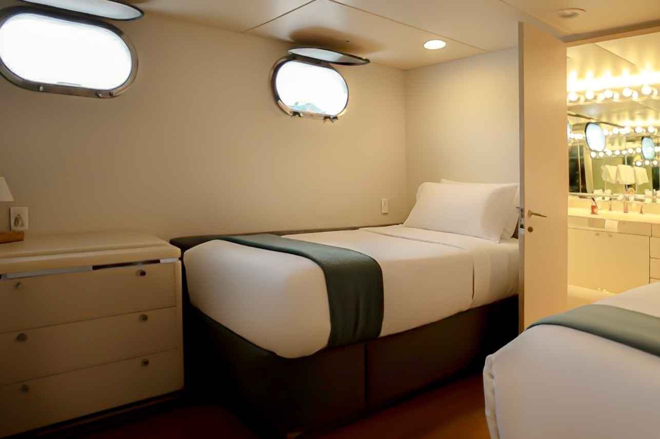 Twin Cabin - Galaxy Zibo