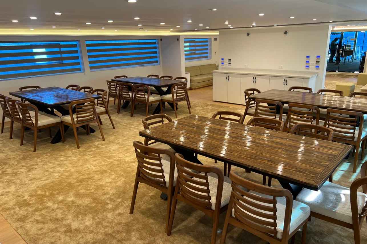 Dining Room - Grand Discovery