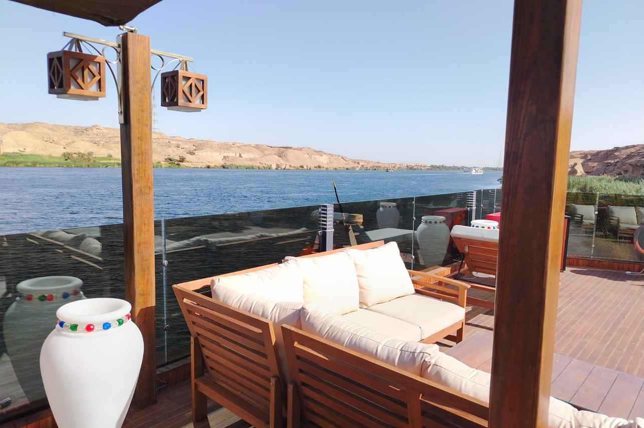 Salon extérieur - Iris Dahabiya