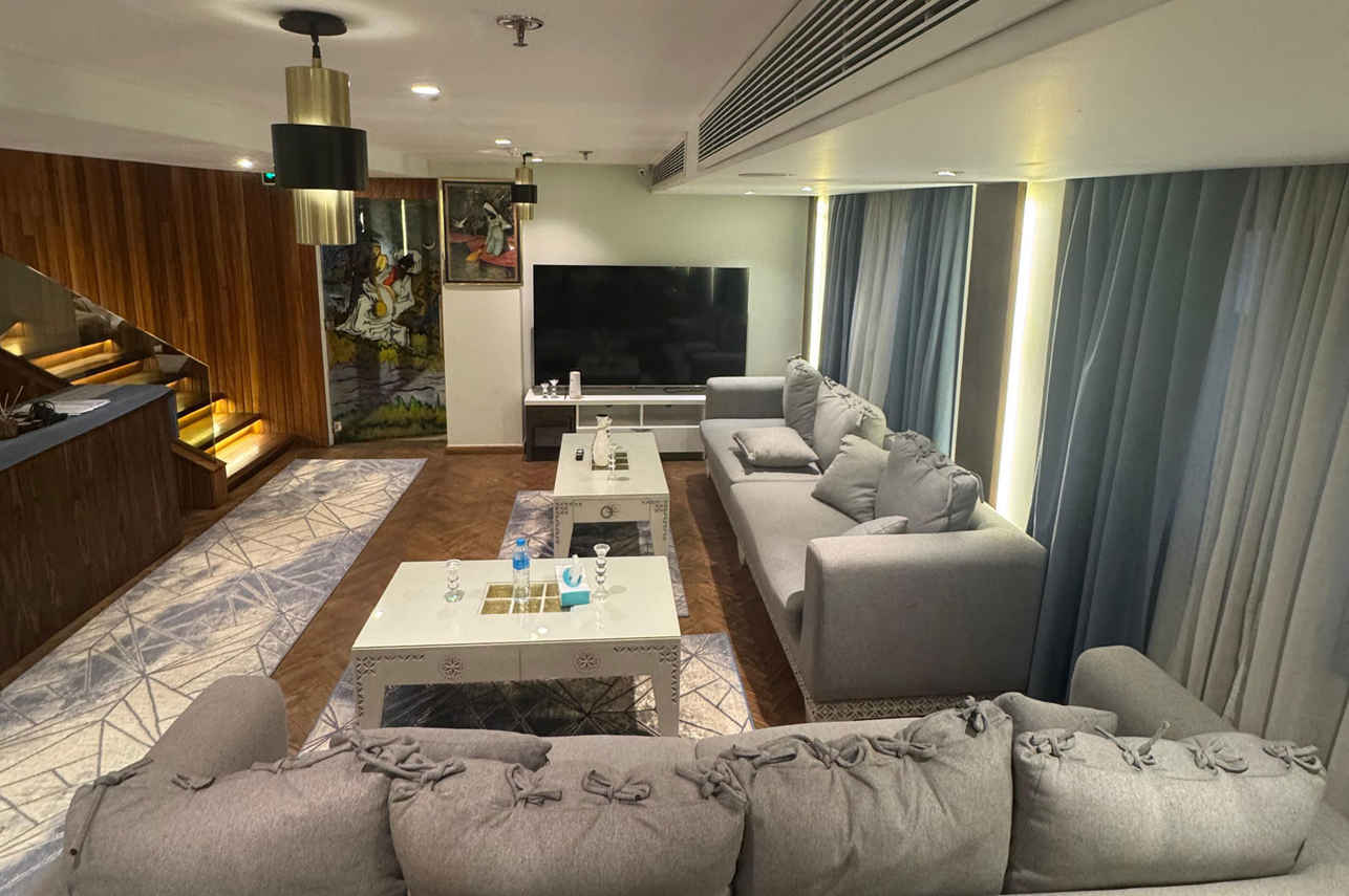 Salon intérieur - Iris Dahabiya