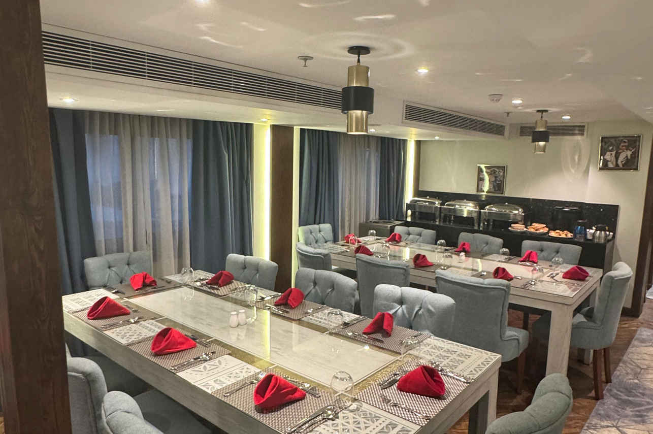 Salle à manger  - Iris Dahabiya