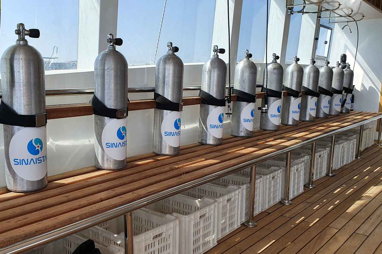 Dive deck - MY Sinaistar