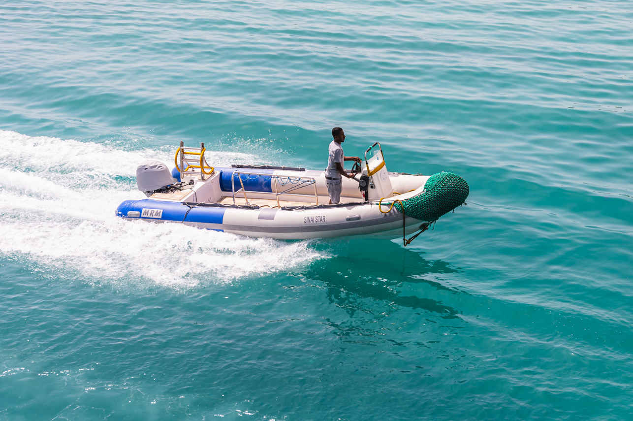 Tenders for diving - MY Sinaistar