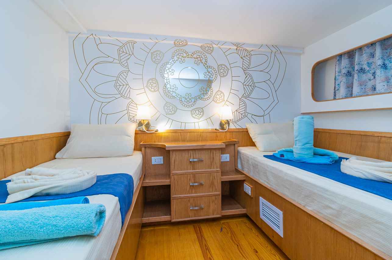 Lower Deck Cabin - MY Sinaistar