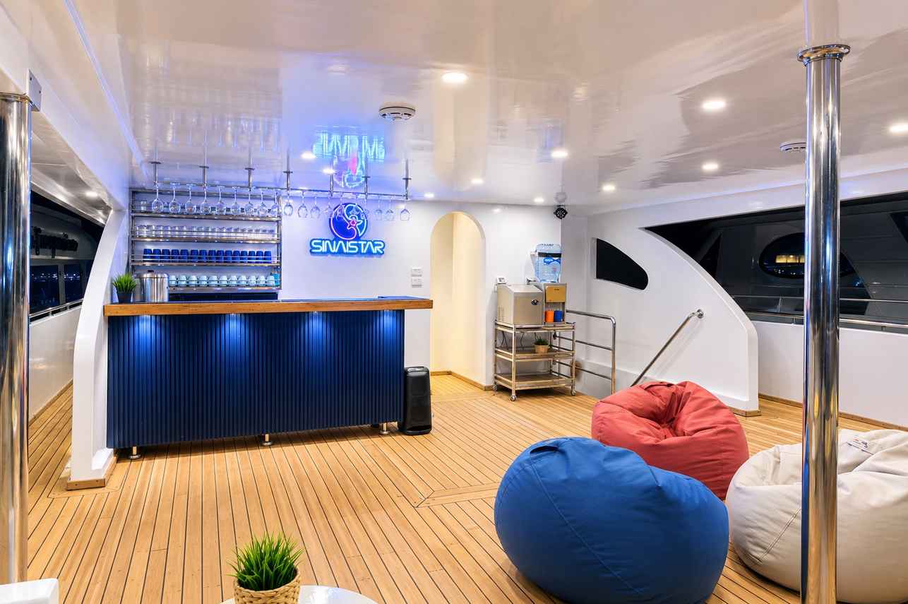 #barandloungearea  - Sinaistar