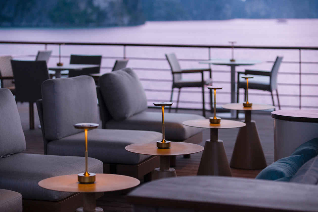 Abendessen im Freien - Bhaya Soul