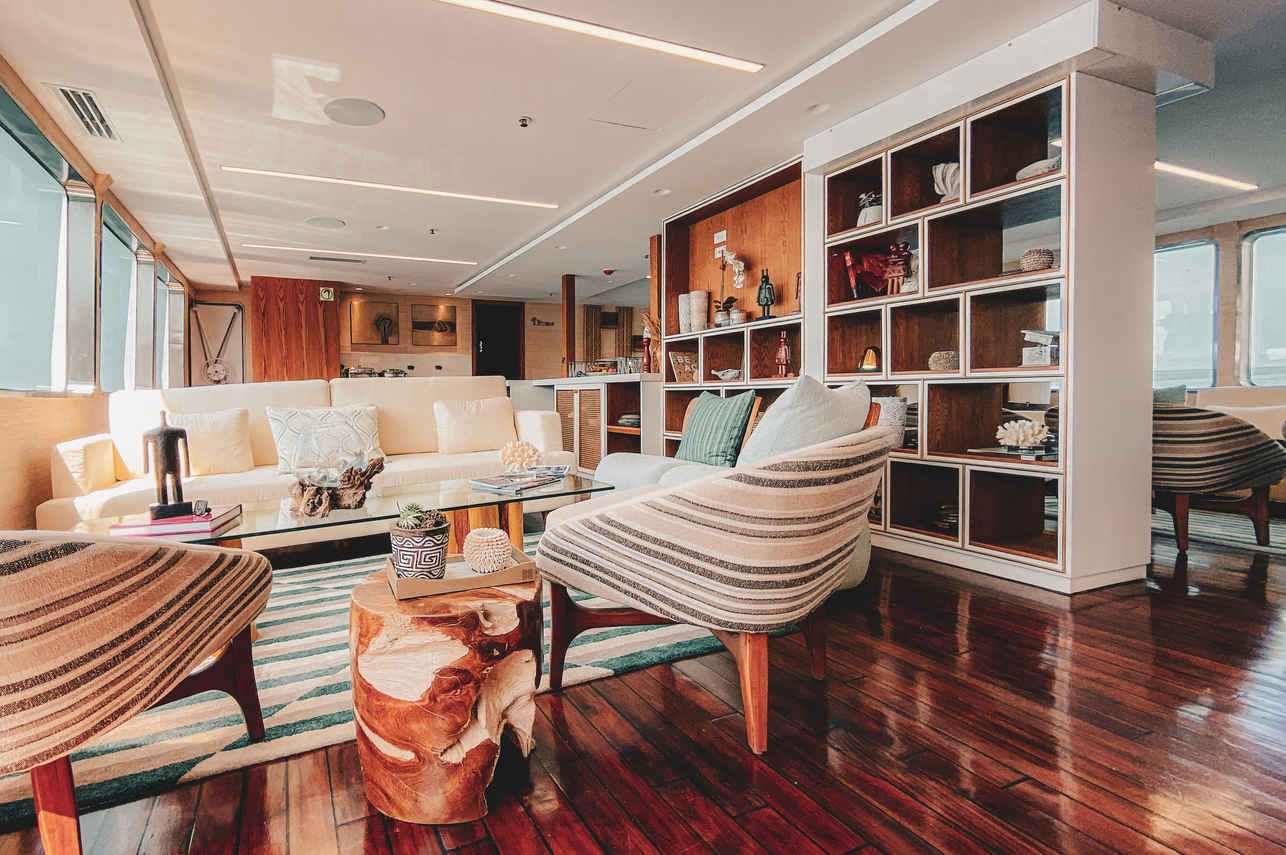 Salon intérieur - Kontiki Wayra