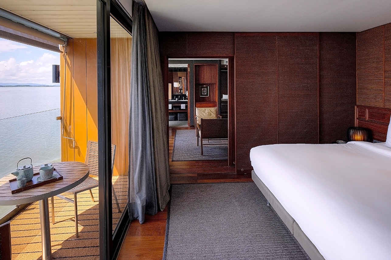 Interconnecting Suite