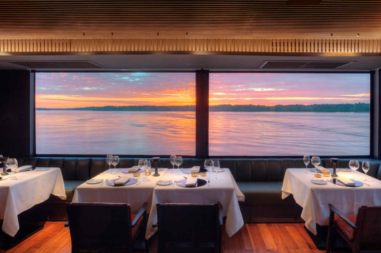 ダイニングルーム - Aqua Nera