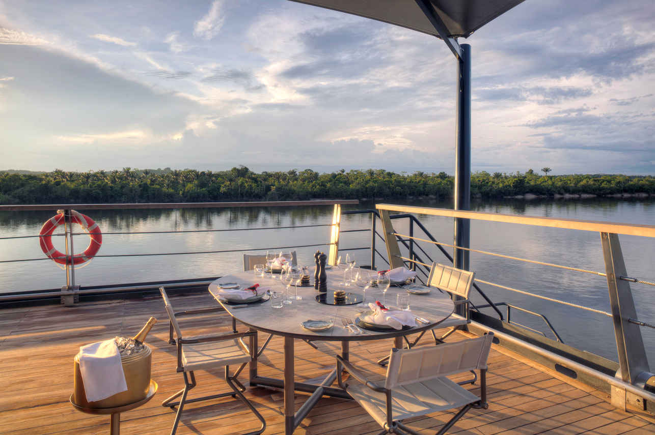 アウトドアダイニング - Aqua Nera