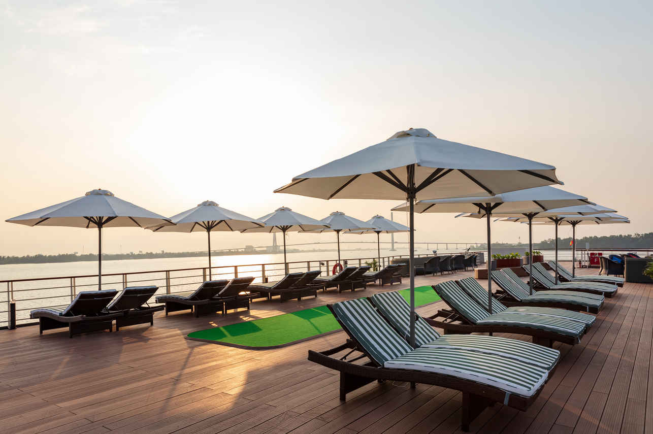 선데크 - Victoria Mekong