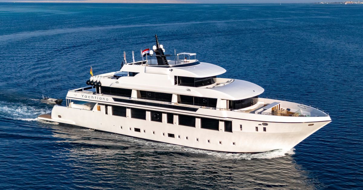 Yachtiano — vessel photograph