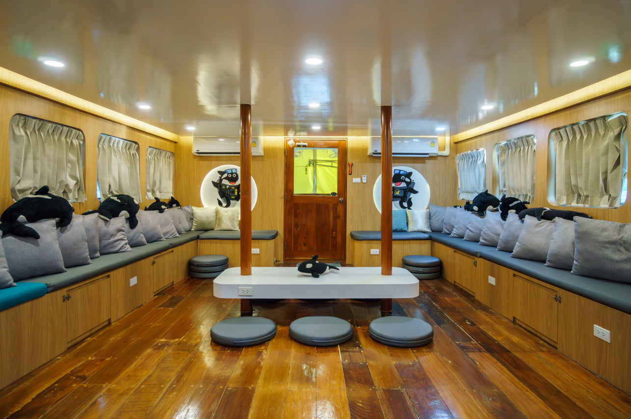 Salon intérieur - Orca Oktavia