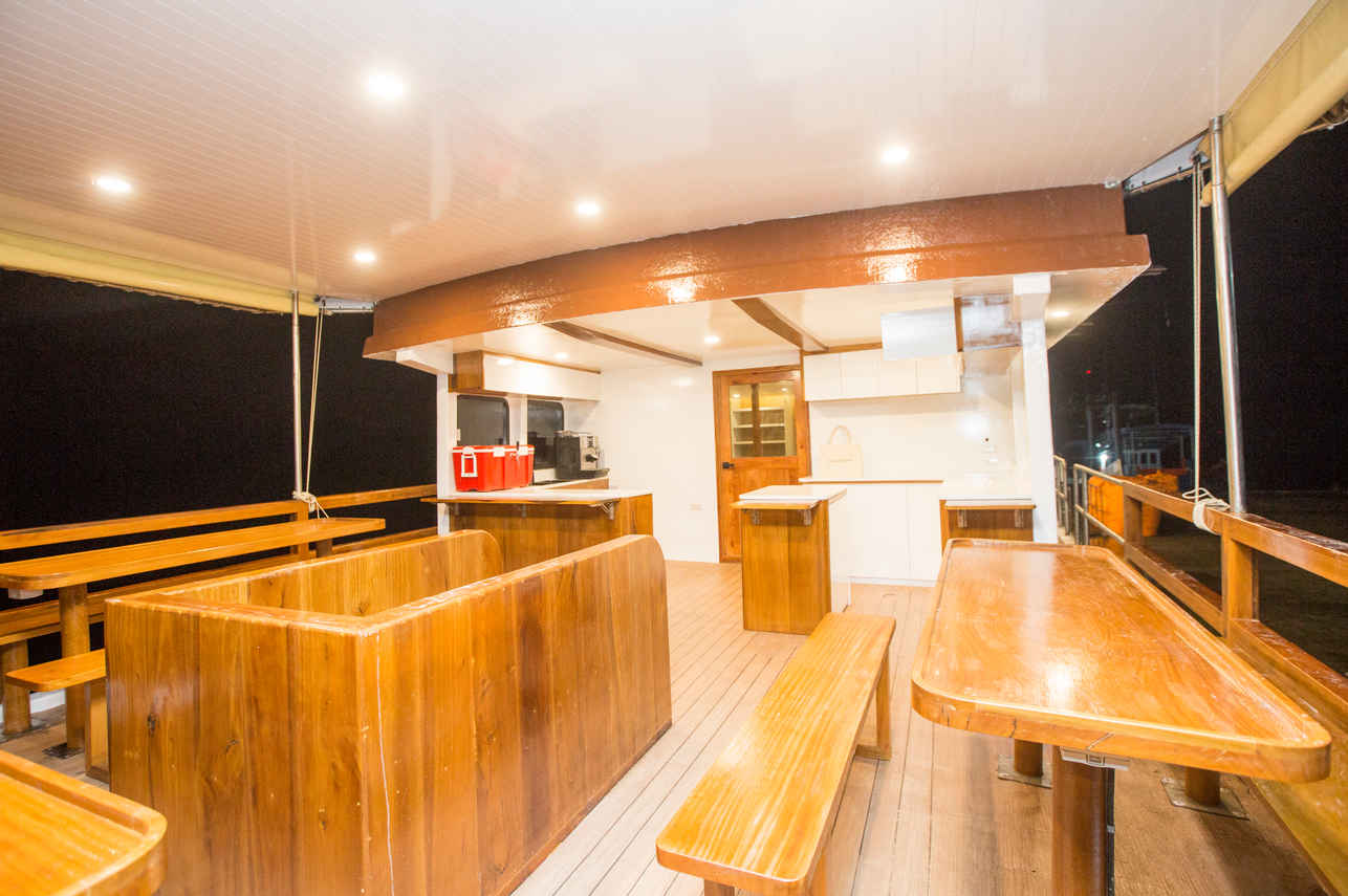 Dîner à l'extérieur - Orca Oktavia