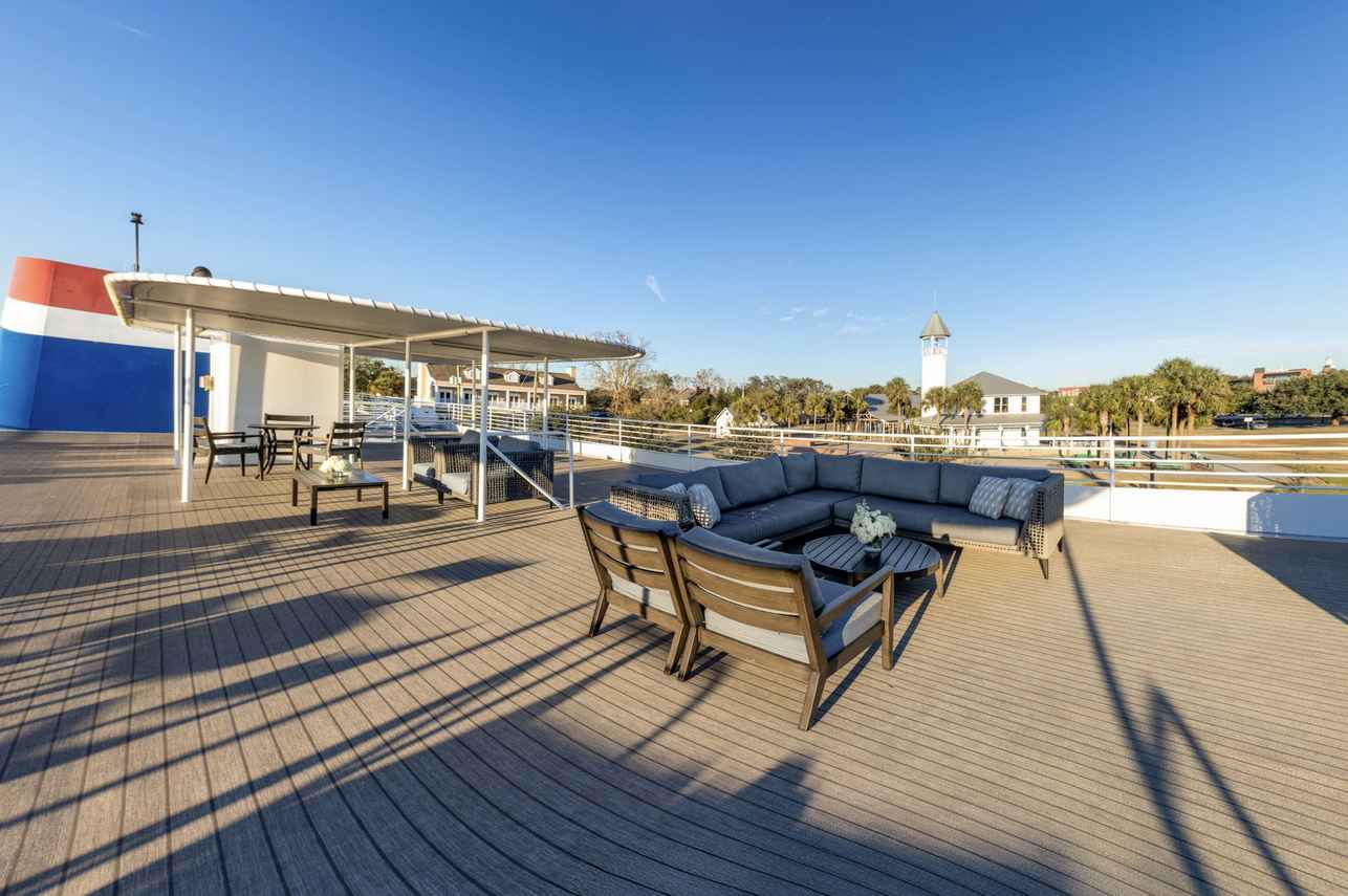 Sun Deck - American Independence