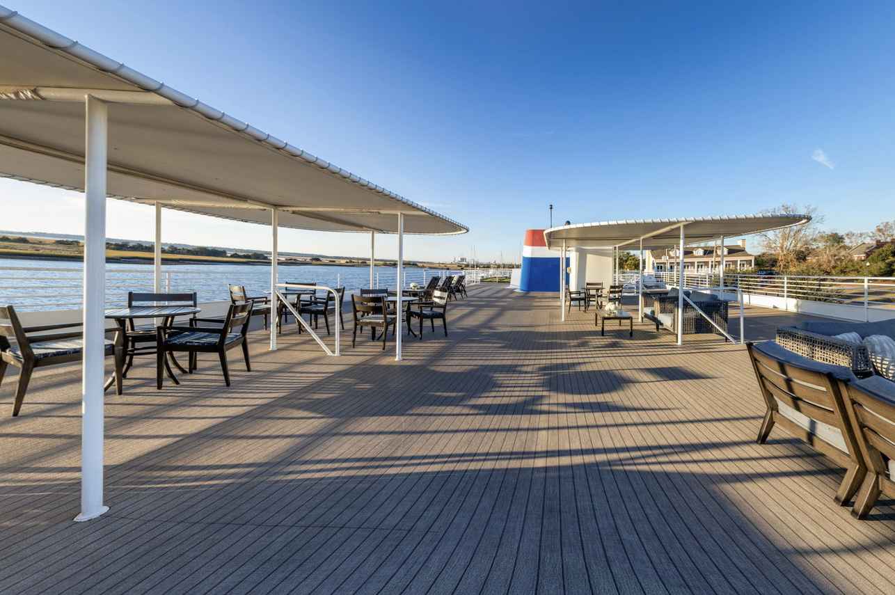 Sun Deck - American Independence