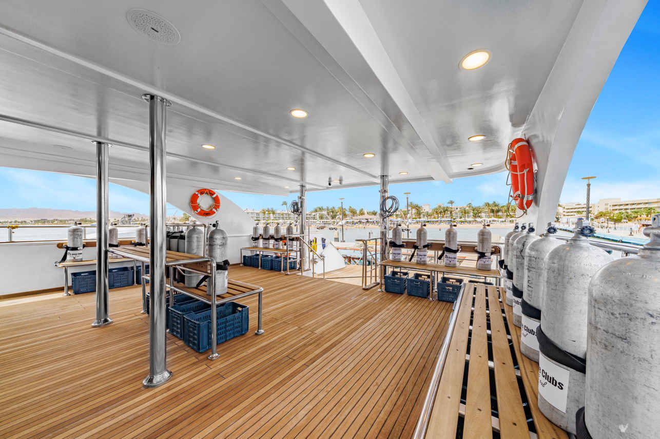 ダイビングデッキ - Alia Soul