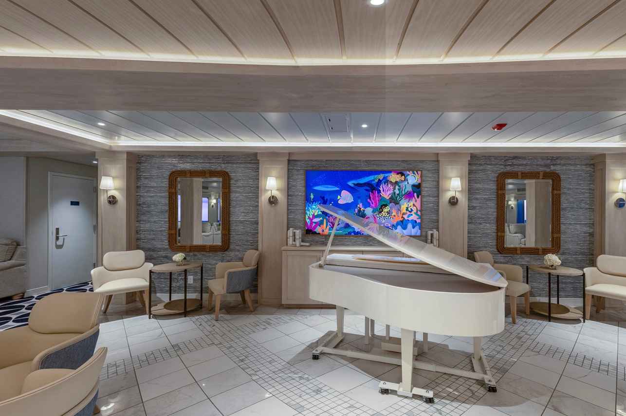 Salon interior - American Glory