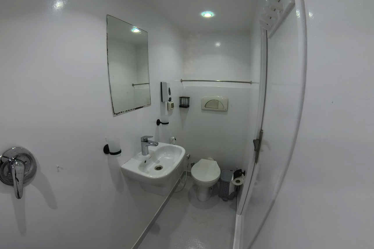 En-Suite bathrooms - All Star Ghani