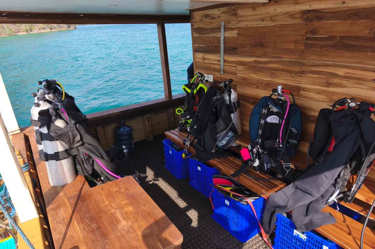Dive deck - Putri Naga