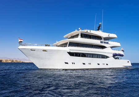 Reef Voyager