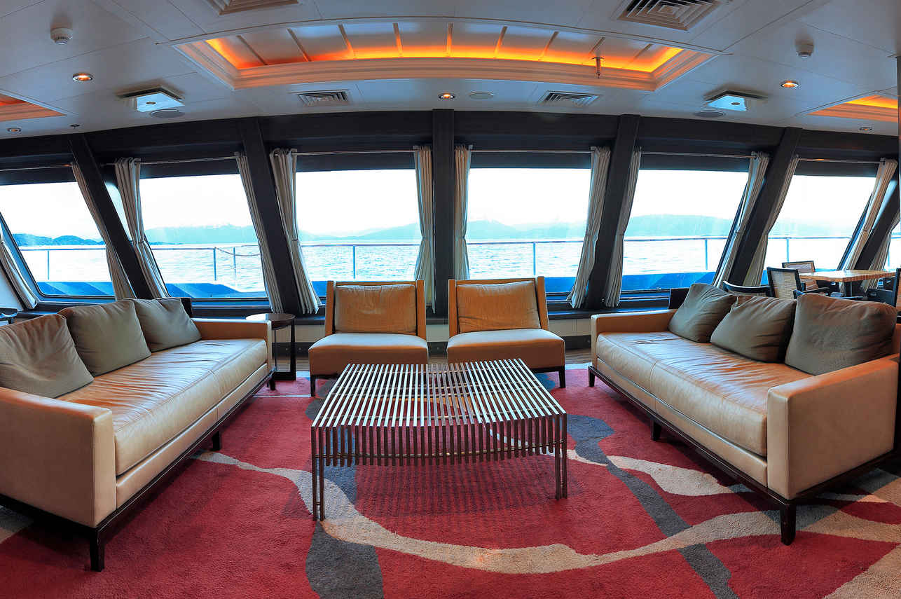 Indoor Saloon - Stella Australis