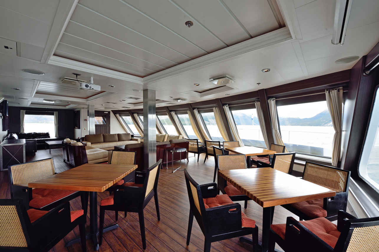 Dining Room - Stella Australis