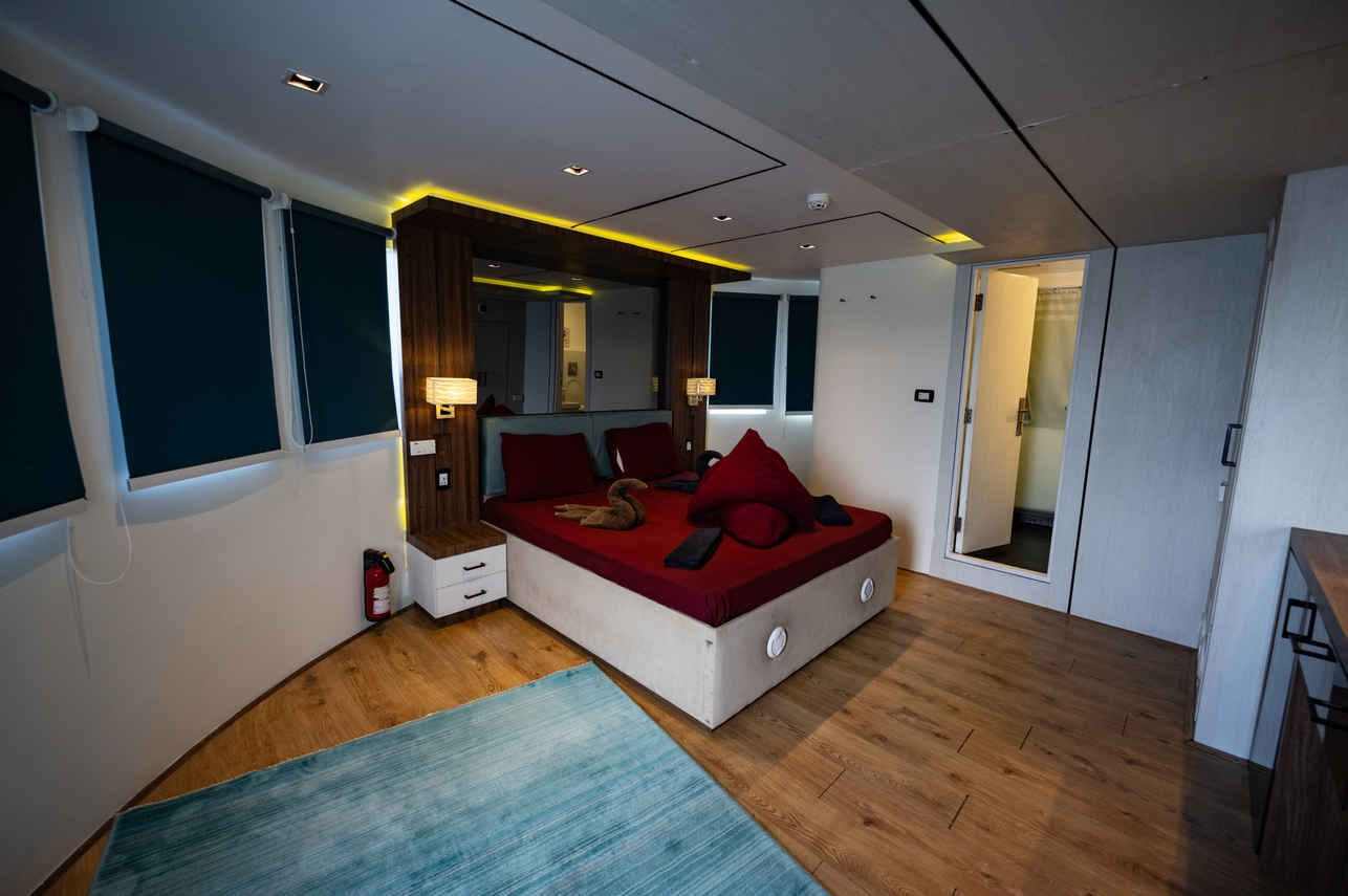 Double Bed Upper Deck Cabin