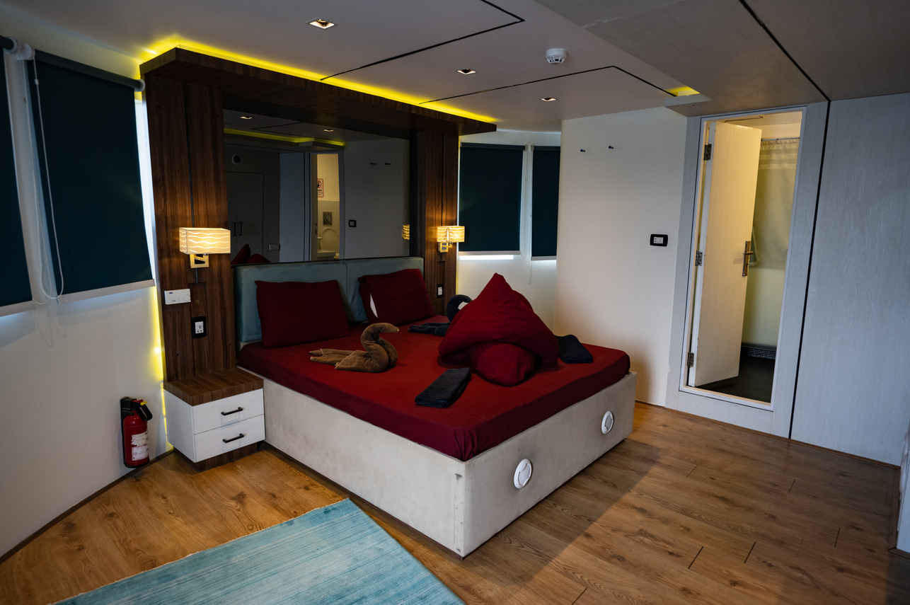 Double Bed Upper Deck Cabin 