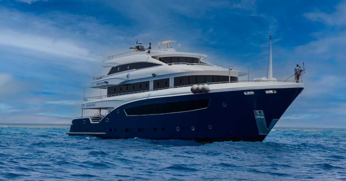 Golden Imperial — vessel photograph