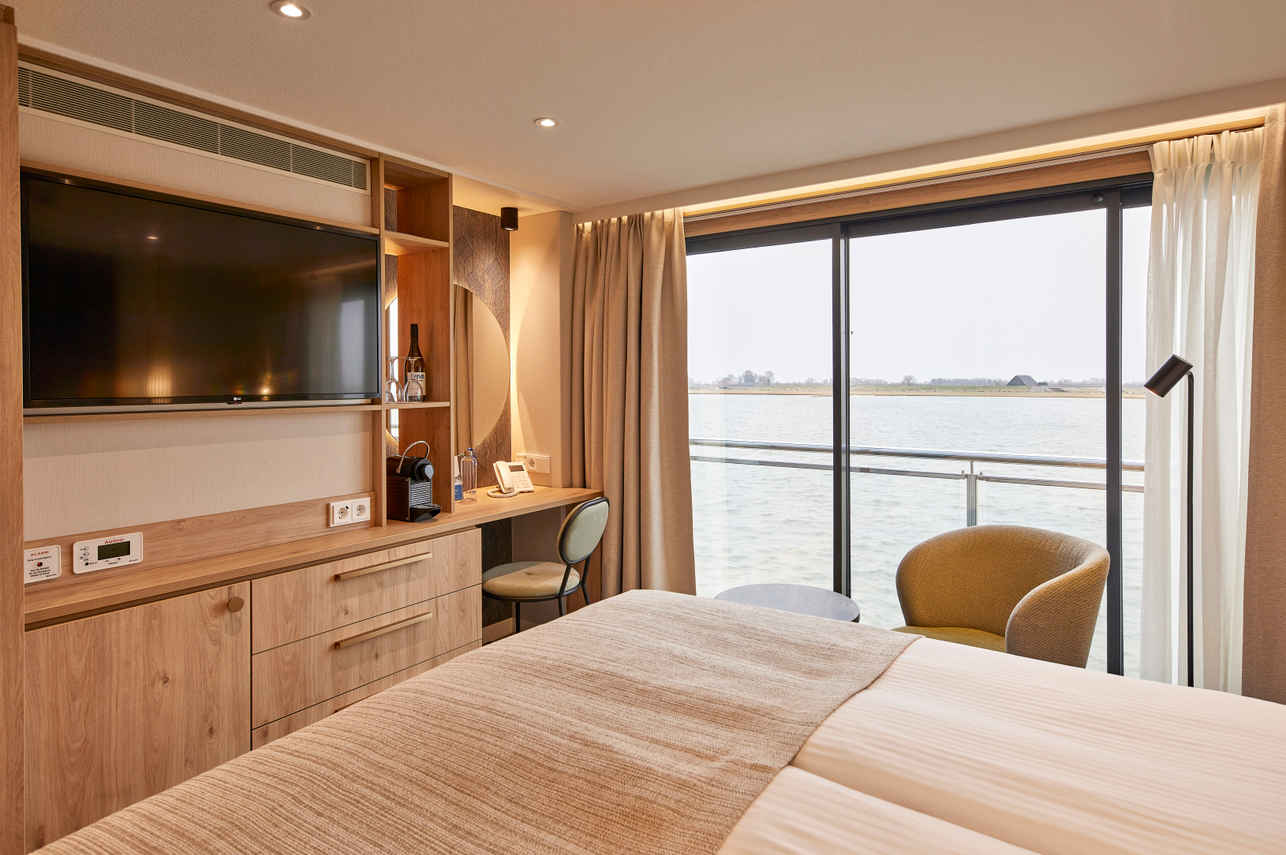 Balcony Suite