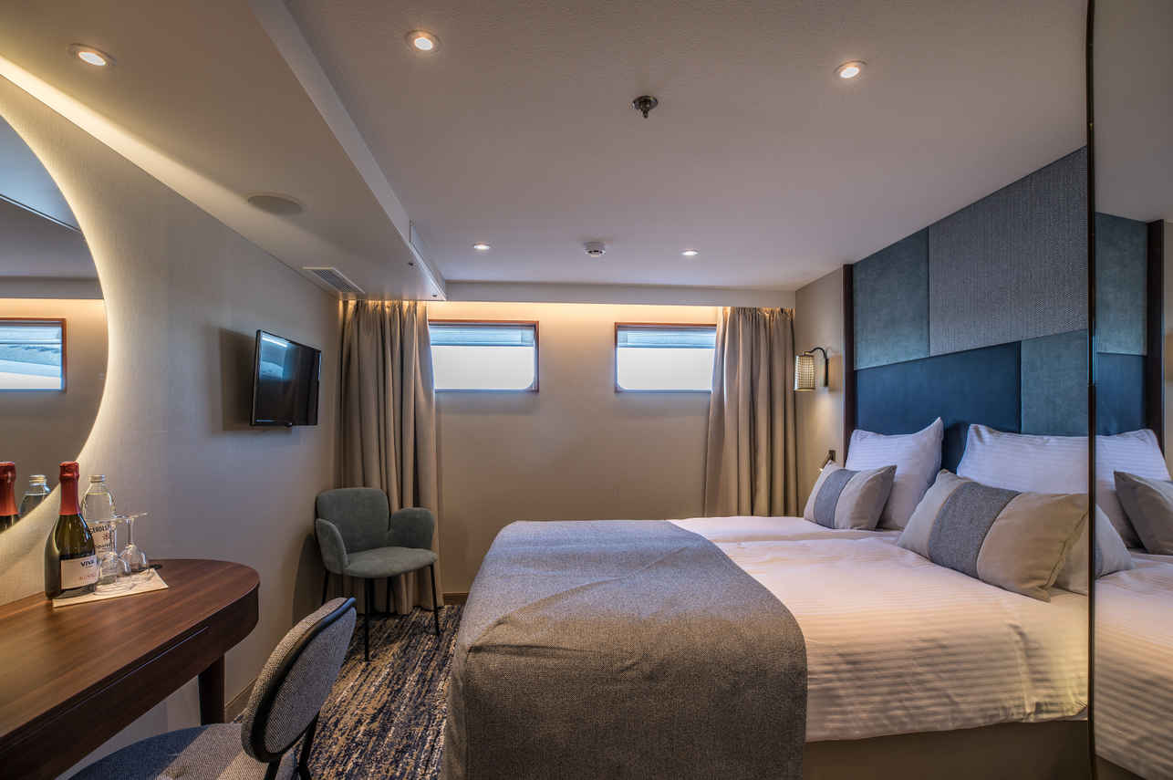 Emerald Deck Double Cabin