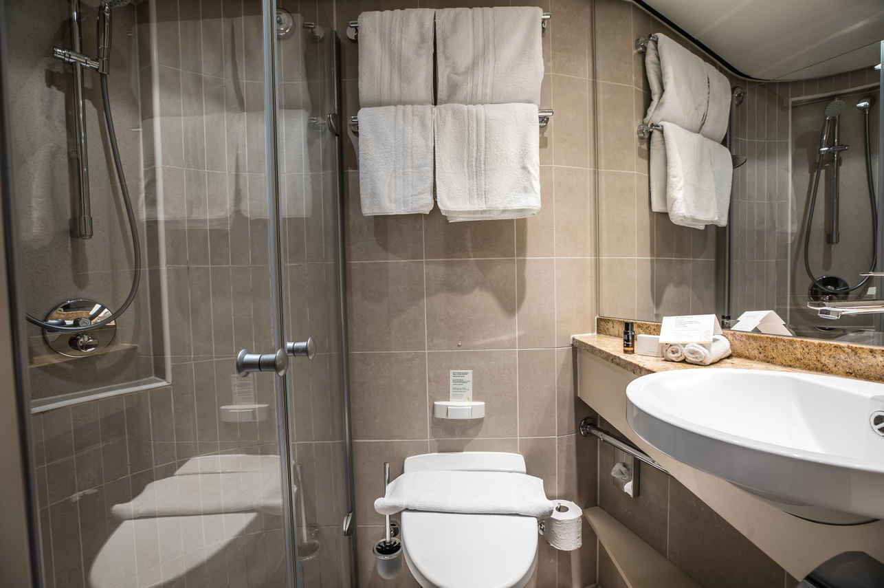 En-Suite bathrooms - VIVA Tiara