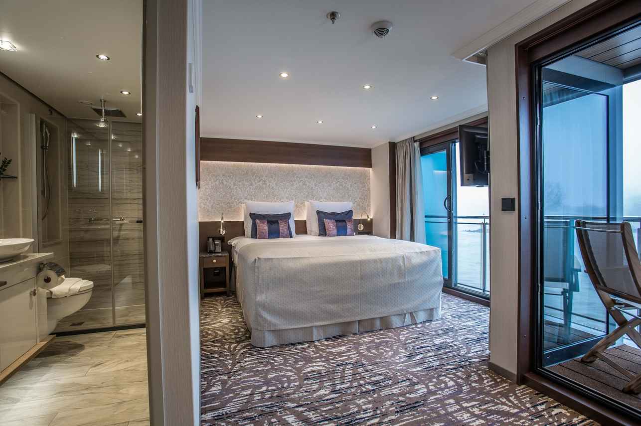 Diamond Suite