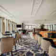 Bar and Lounge Area - VIVA Gloria