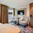 Diamond Deck Suite