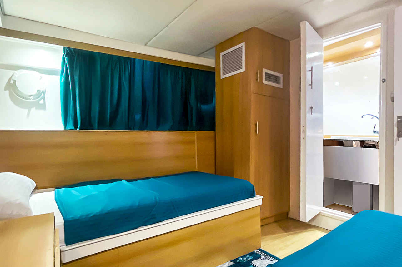 Standard Twin Cabin
