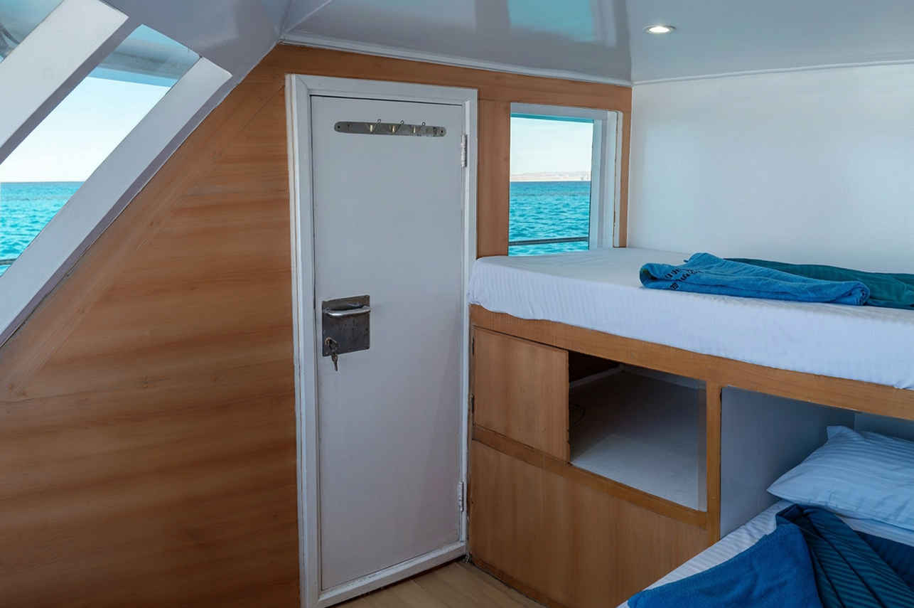 Seaview Suite Side Cabin
