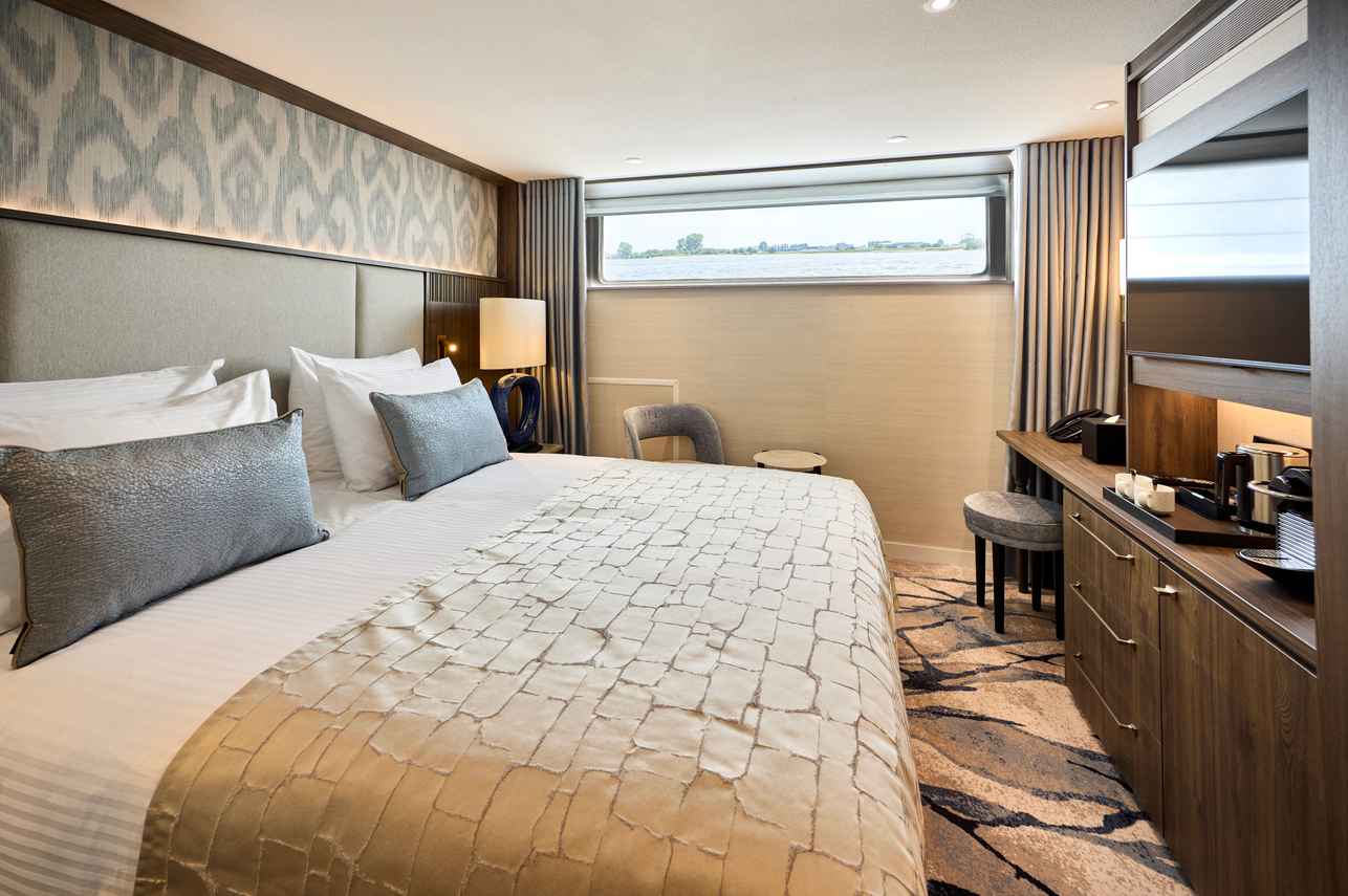 Emerald Deck Double Cabin