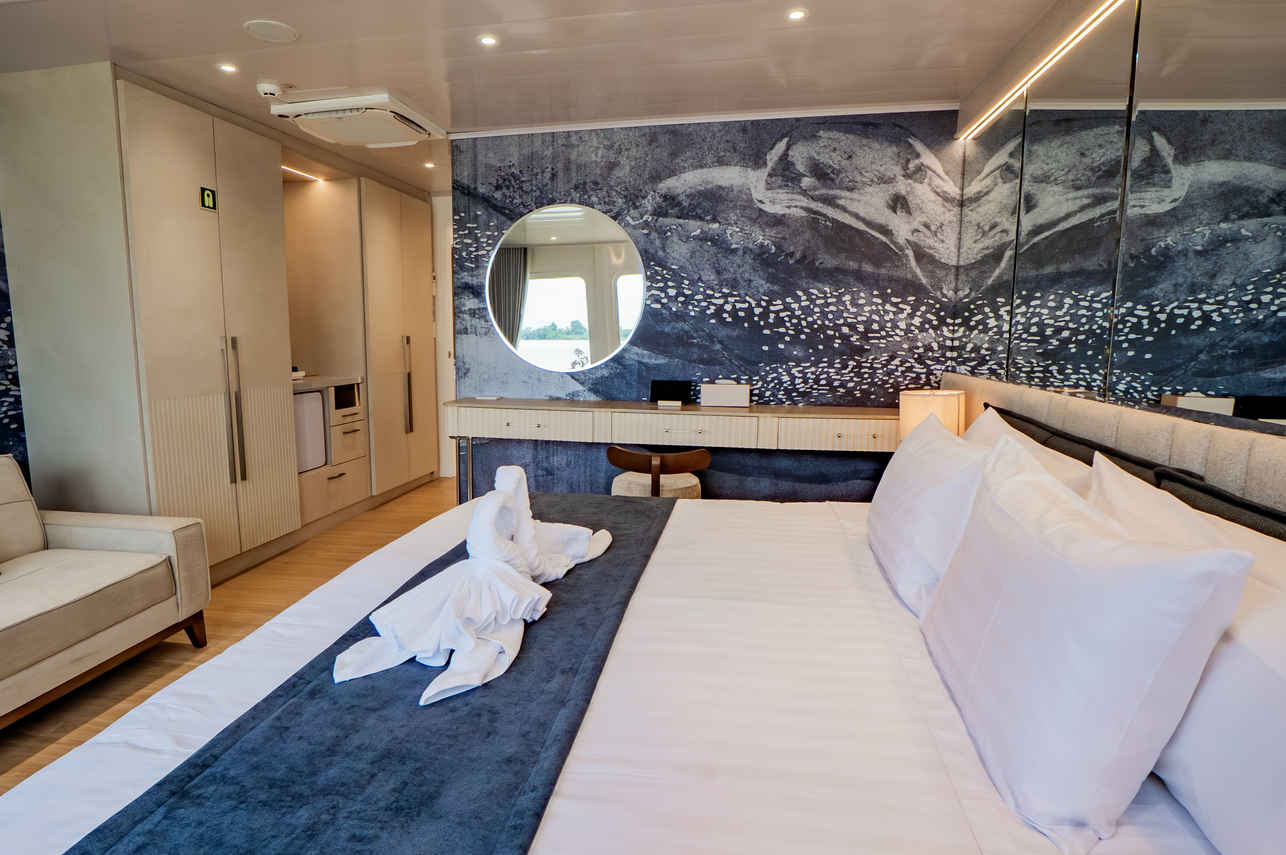 Golden Single Stateroom