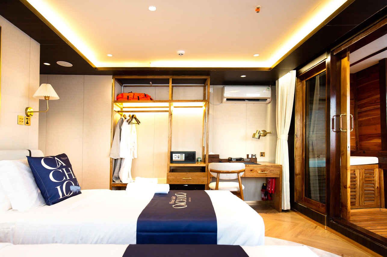 Deluxe Balcony Cabin - Main Deck