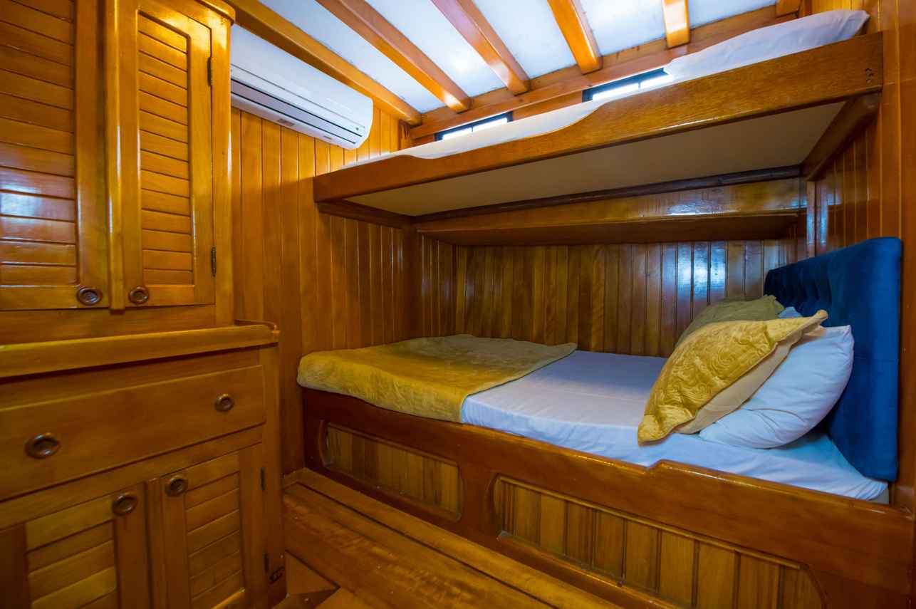 Buket Bunk Cabin