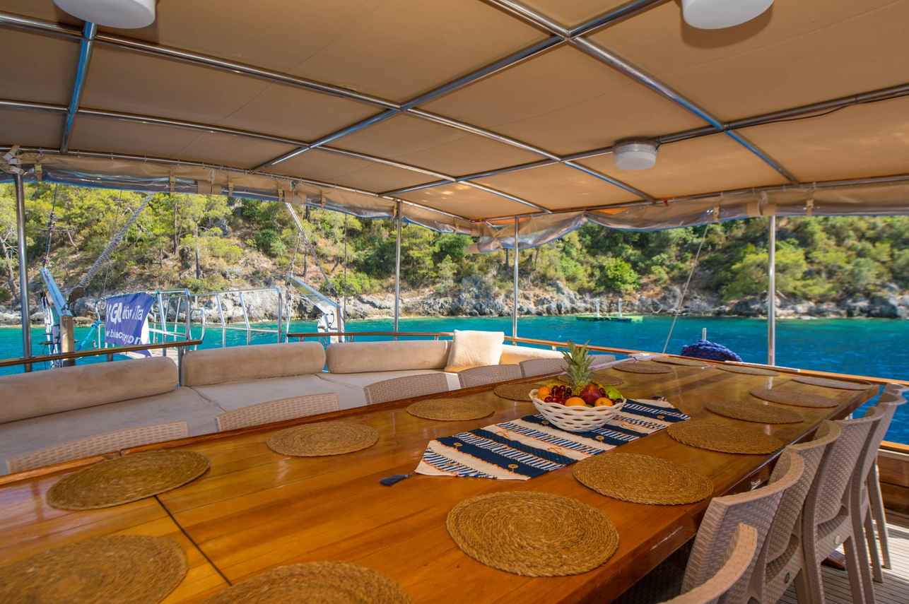 Mozaik - Outdoor Dining