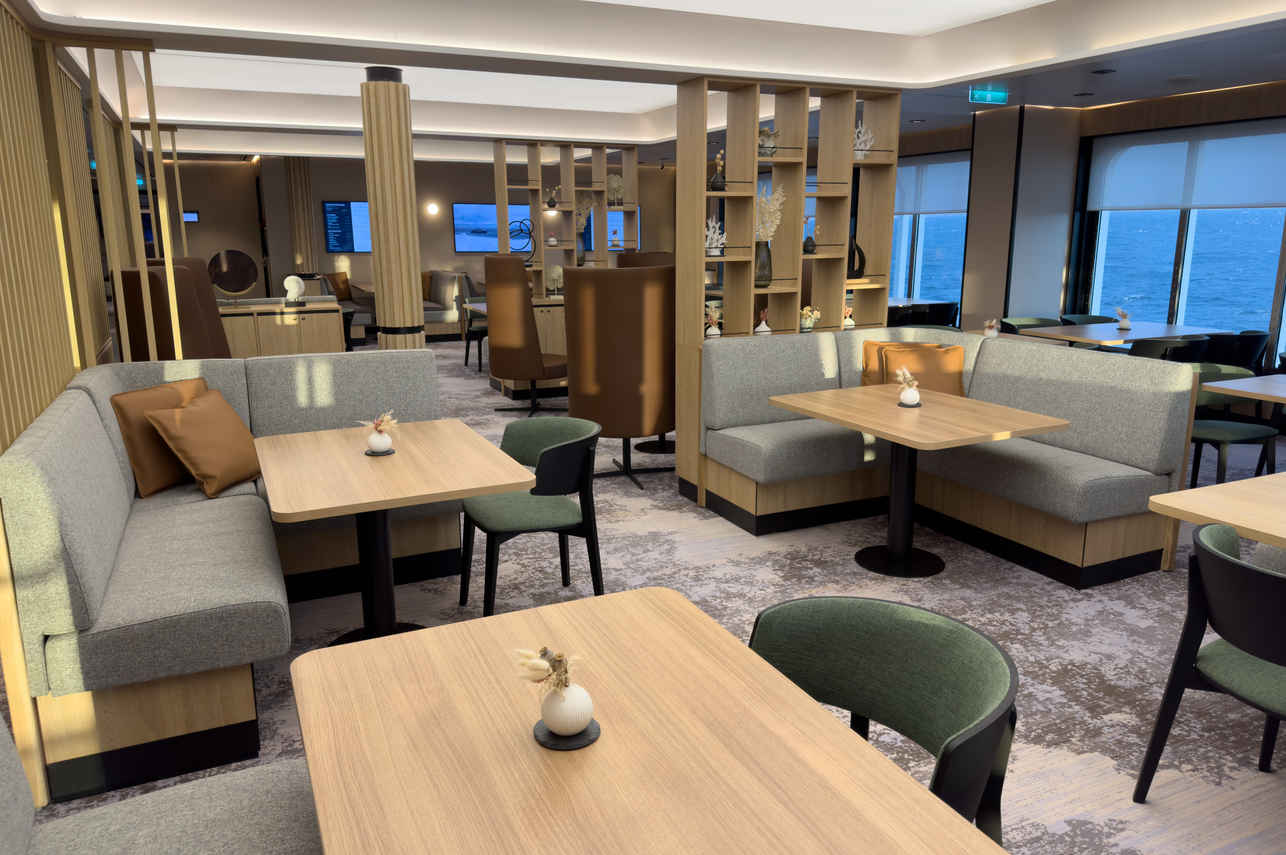 Club Lounge