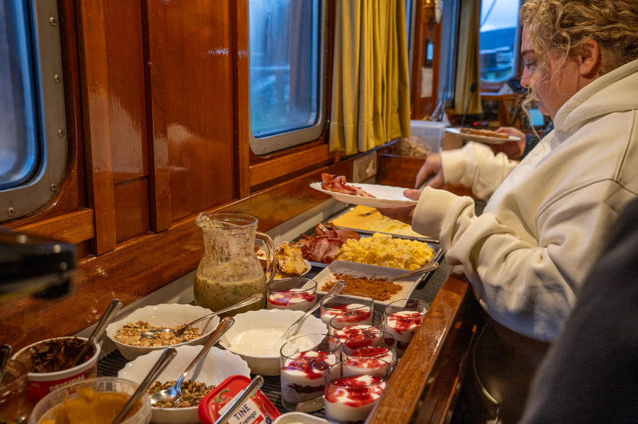 Dining Room - Ocean Sherpa