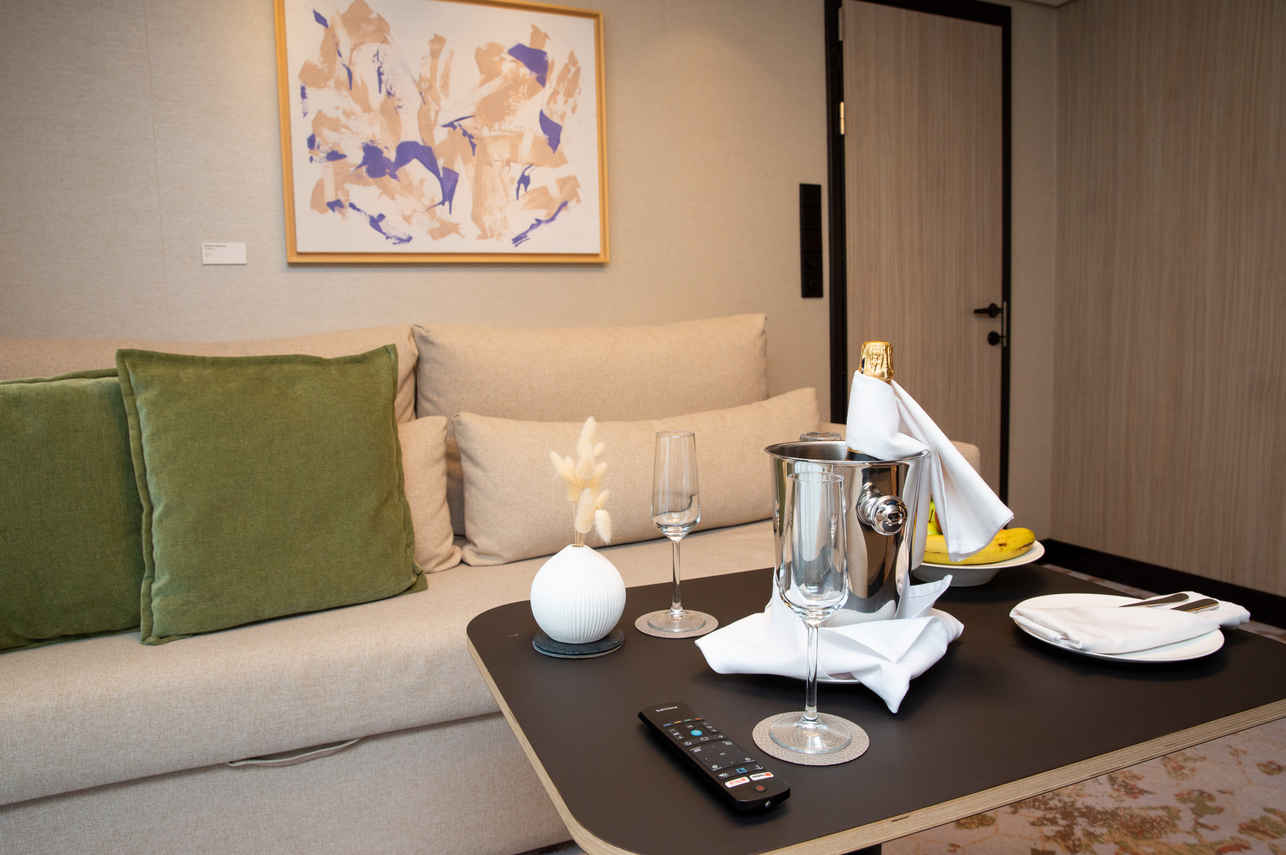 Premium Suite 